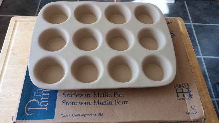 Pampered Chef Muffin Tray.  Never used