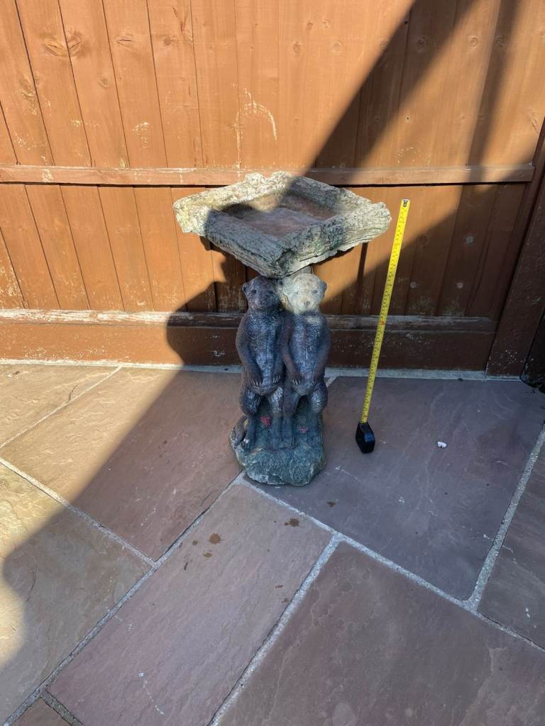 Garden Bird Bath with Meerkat Design – Good Condition