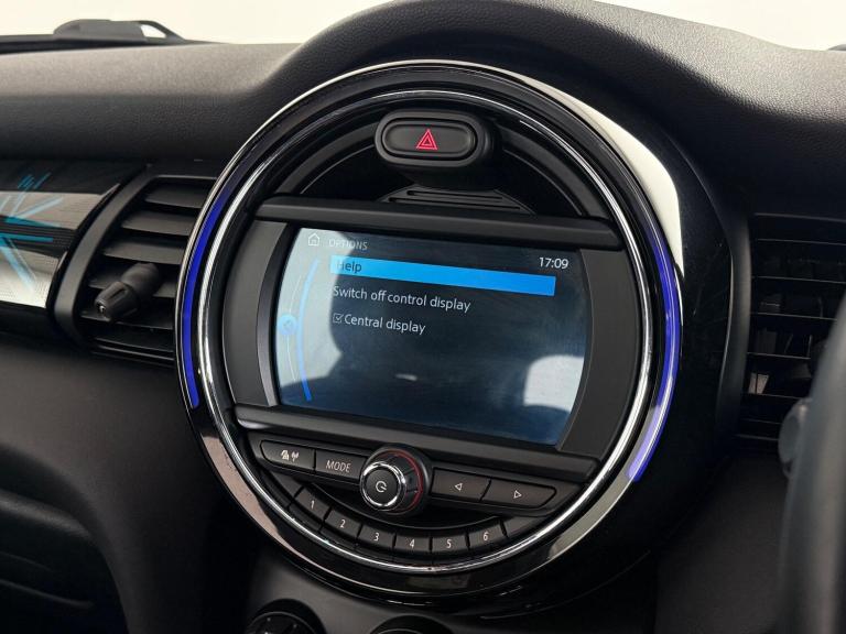 2019 MINI Hatch 1.5 Cooper Exclusive Euro 6 (s/s) 5dr HATCHBACK Petrol Manual