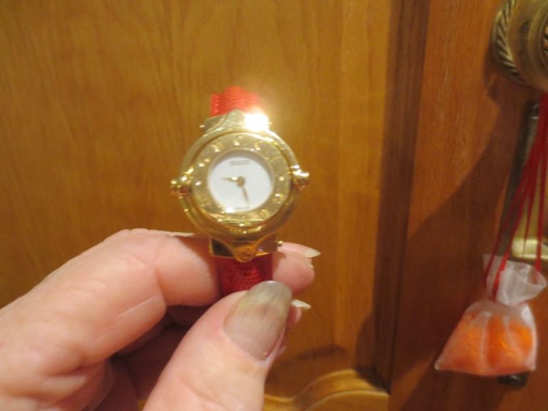 GUCCI Ladies Wrist Watch - Red Leather Strap