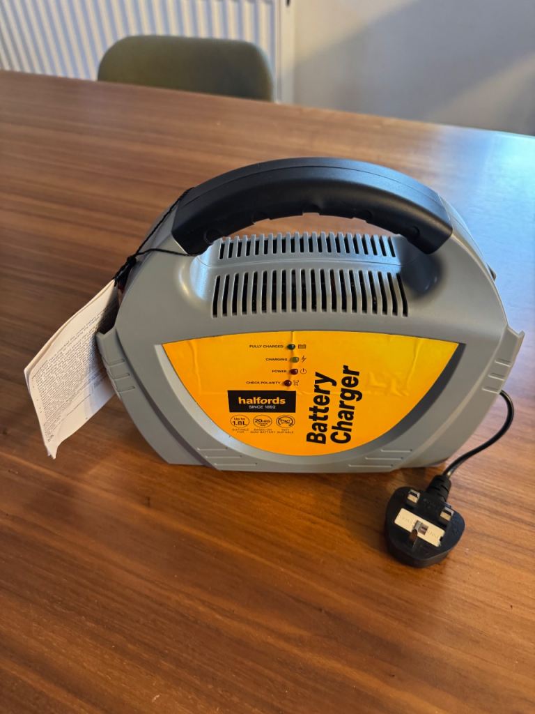 Halfords car battery charger 