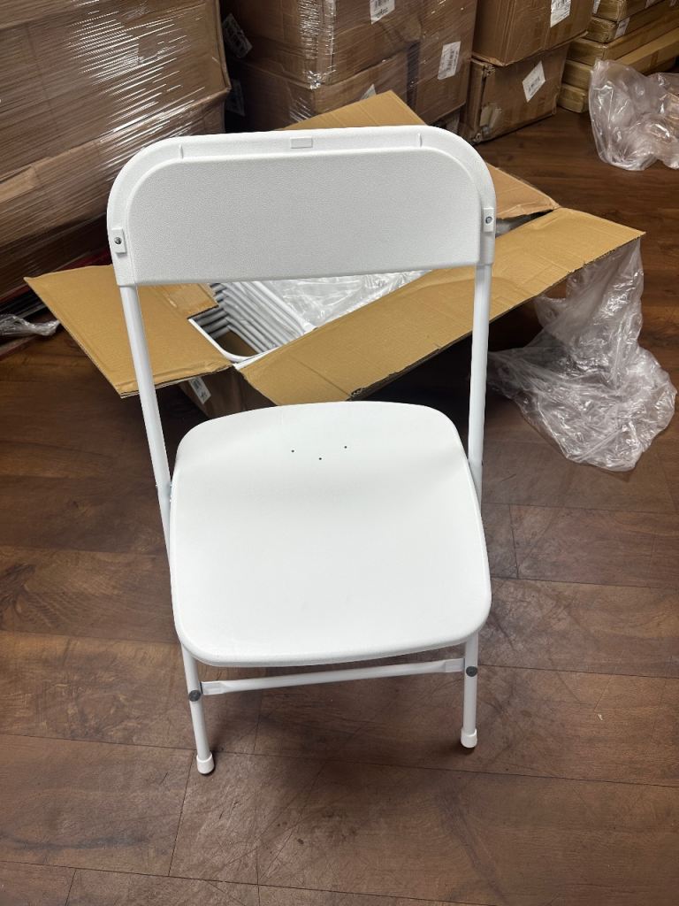 White Plastic Folding Chairs - 100pcs -MINIMUM Brand New 
