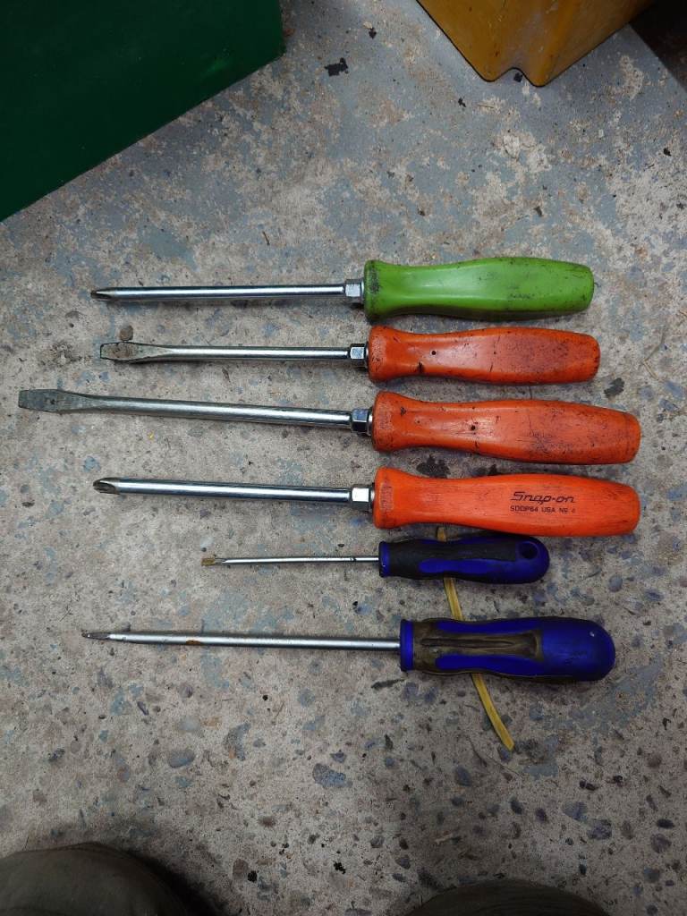 Snap on and bluepoint screwdrivers