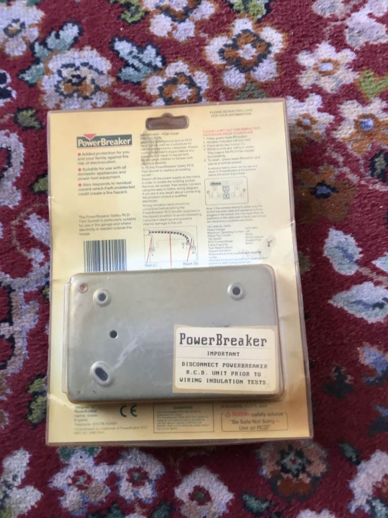 DIY Tools & Materials / Electrical & Lighting / Switches & Plug sockets