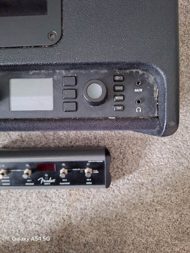 Fender Gt40 amp plus pedals 