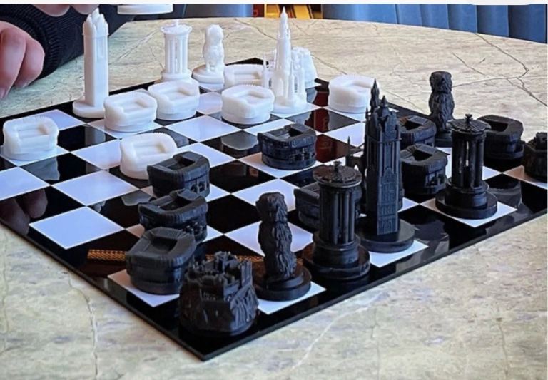 3D Edinburgh Chess Set - iconic landmarks - new - can deliver
