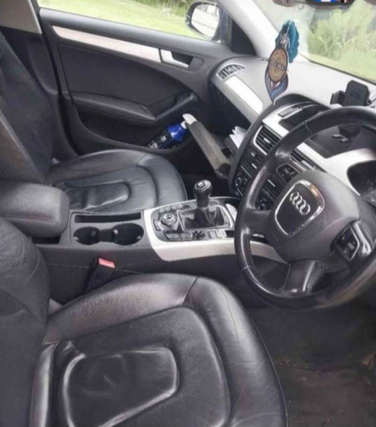 Audi leather sports seats 