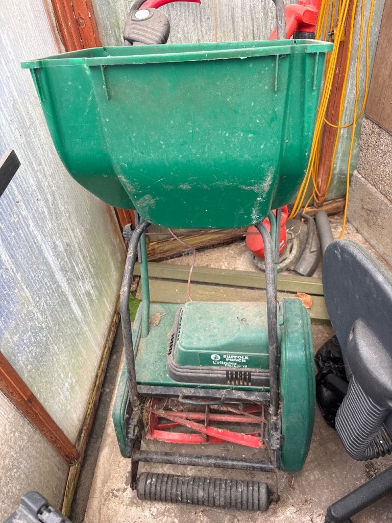 Suffolk Punch Mower 240v