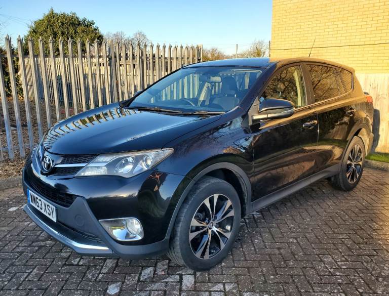 2014 Toyota RAV4, 2.0 diesel, Manual, Long MOT, 2 prevoius owners