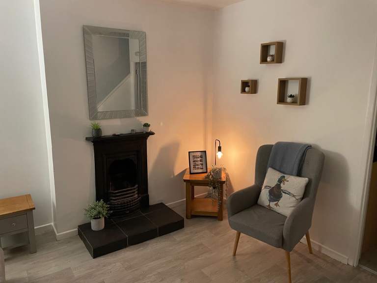 3 bedroom house in Larne close to town centre 