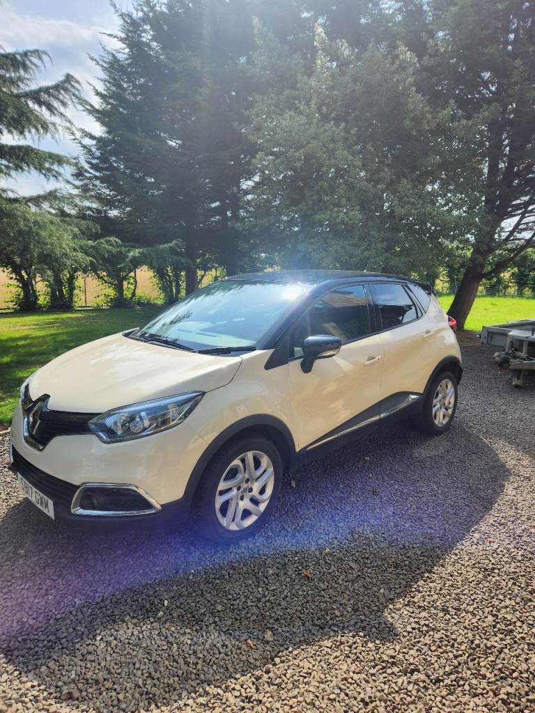 Renault, CAPTUR, Hatchback, 2017, Manual, 1461 (cc), 5 doors
