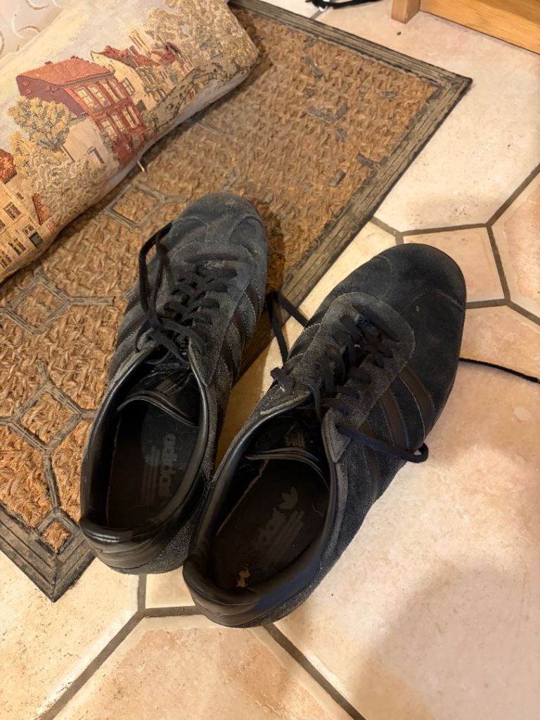 Adidas triple black suede gazelle trainers size 12 uk