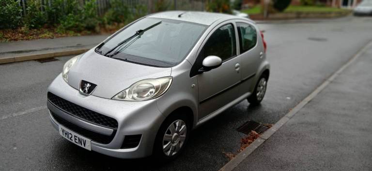  Peugeot 107 1.0 litre petrol manual with long mot till November 2026 