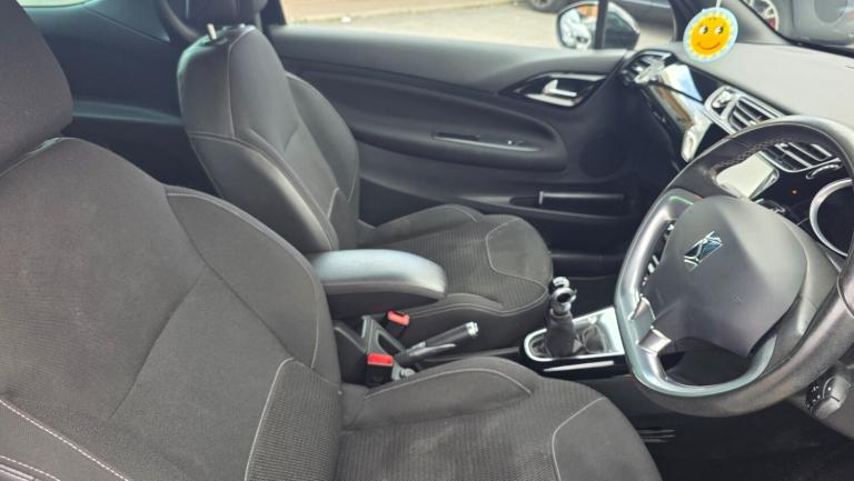 2018 DS Automobiles DS 3 1.2 PureTech 82 Connected Chic 3dr HATCHBACK Petrol Manual