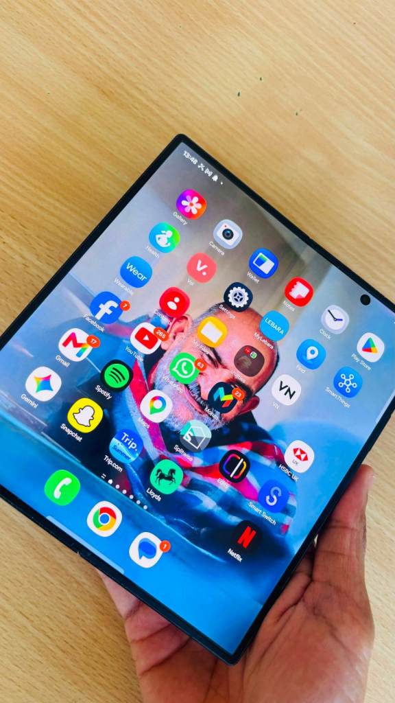 Samsung Galaxy Z Fold 256Gb Phone – Black, Good Condition
