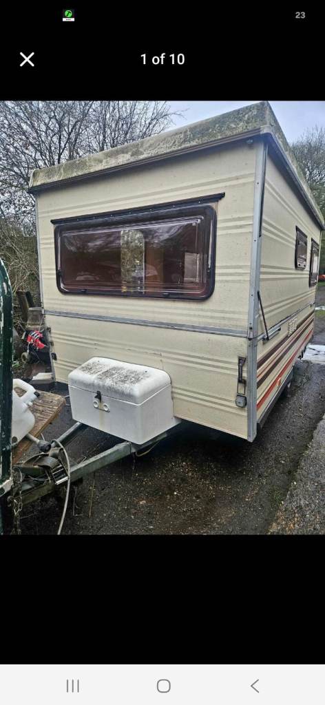 Folding caravan 