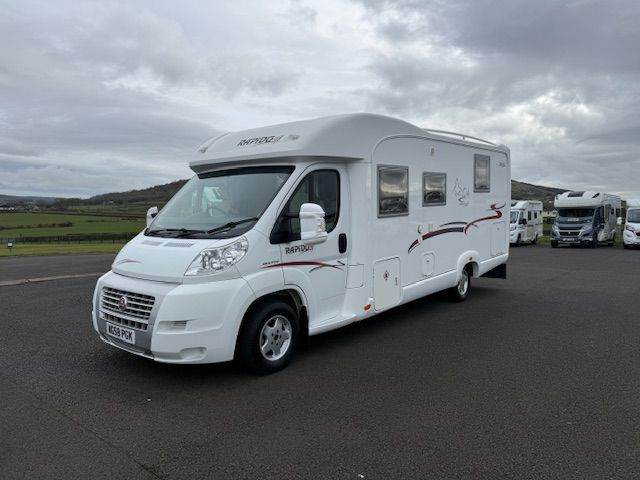 2008 RAPIDO 7090F 4 BERTH FIXED BED MOTORHOME WITH ONLY 26K MILES ANDERSON MOTORHOME SALES