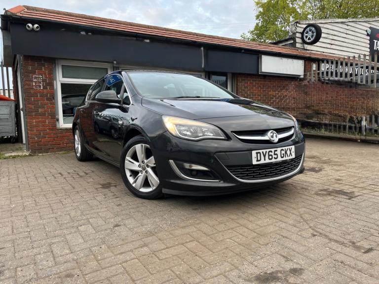 2015 Vauxhall Astra SRi 1.6 5dr HATCHBACK Petrol Manual