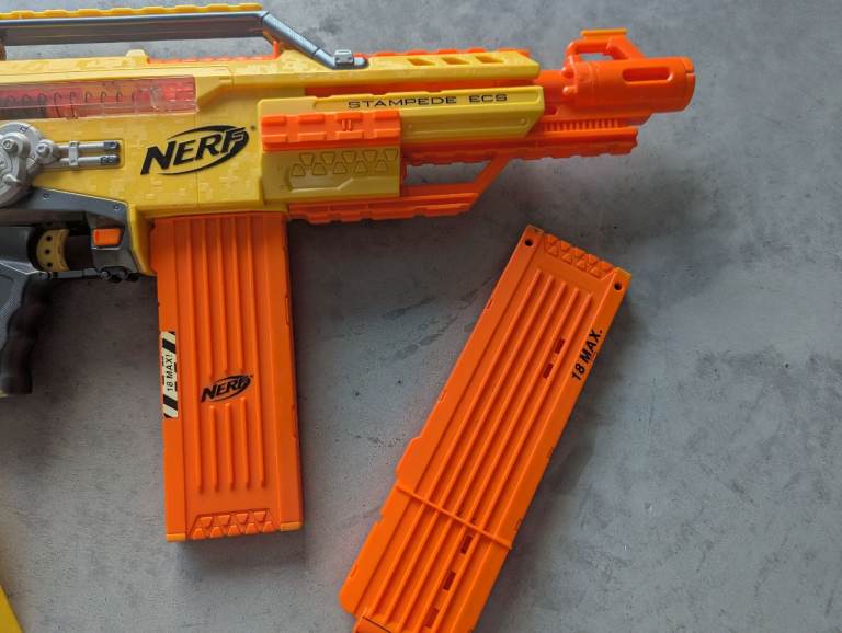 Nerf N-Strike Stampede ECS Blaster Gun, 2 x 18 Dart Magazine Clips, 1 x Blast Shield