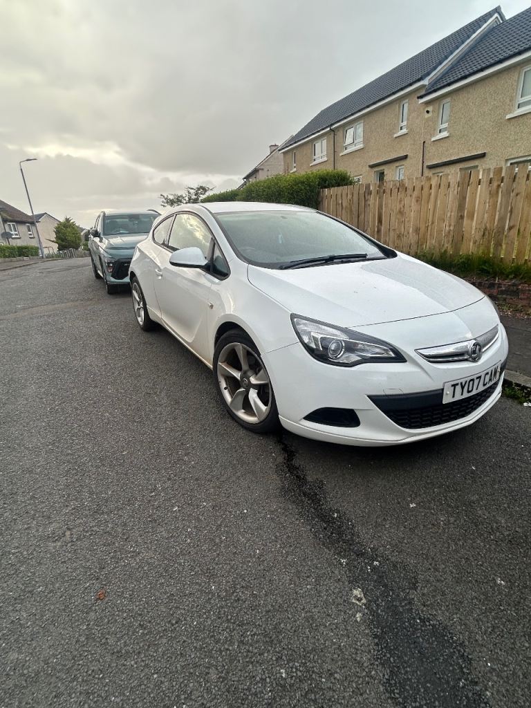 Vauxhall, GTC, Hatchback, 2015, Manual, 1956 (cc), 3 doors