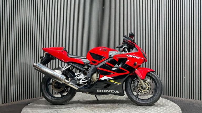 Honda CBR 2001 ONLY 15K RUNNING PROJECT BIKE 600CC SPORT