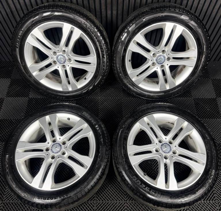 18'' GENUINE MERCEDES GLA SILVER 5 DOUBLE SPOKE WHEELS TYRES ALLOYS