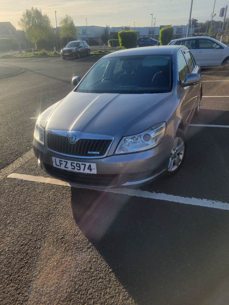 Skoda, OCTAVIA, Hatchback, 2012, Manual, 1598 (cc), 5 doors
