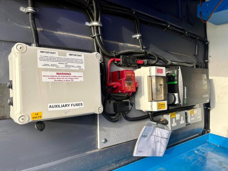 2017 Mercedes-Benz Sprinter 514Cdi L2 H2 4x4 Van ***Cherry Picker / Access Platform / MEWP*** NA ...