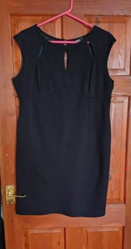 Wallis Black Dress UK 16 – very Good Condition