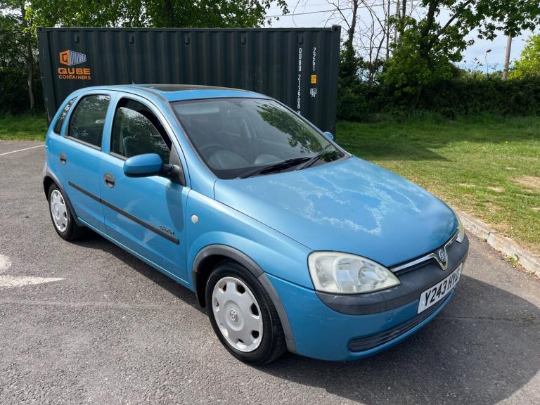 2001 Vauxhall Corsa 1.2i 16V Comfort 5dr HATCHBACK Petrol Manual