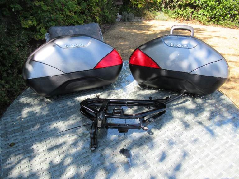 SUPERB CONDITION 2008 SUZUKI V STROM SIDE PANNIERS AND FRAMES