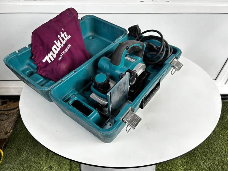 image for MAKITA KP0810  82MM