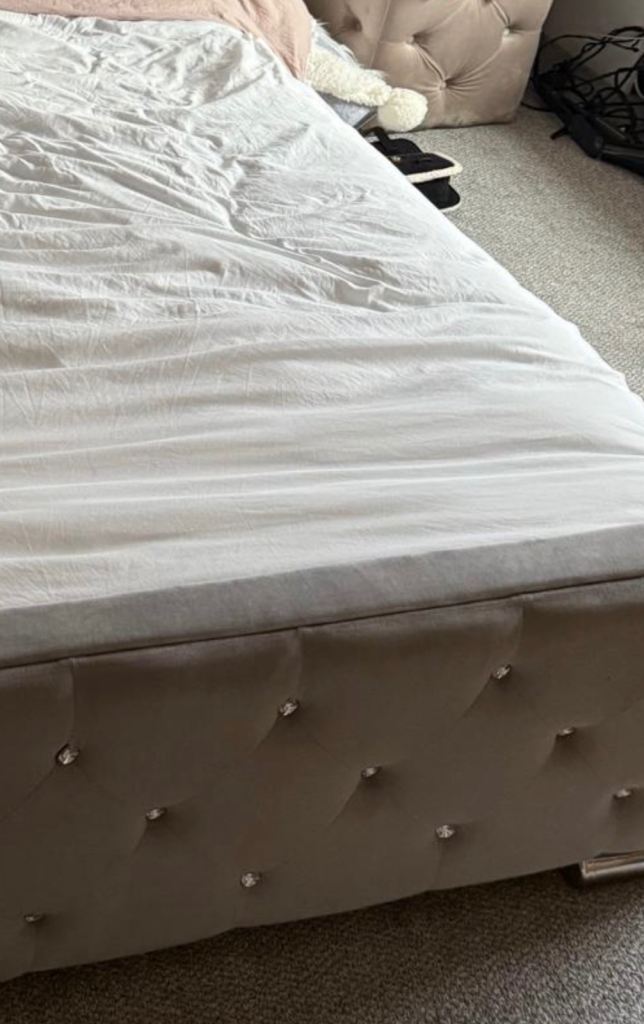 Diamanté Grey Crushed Velvet Double Bed