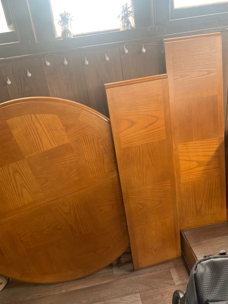 Oak dining table and chairs 