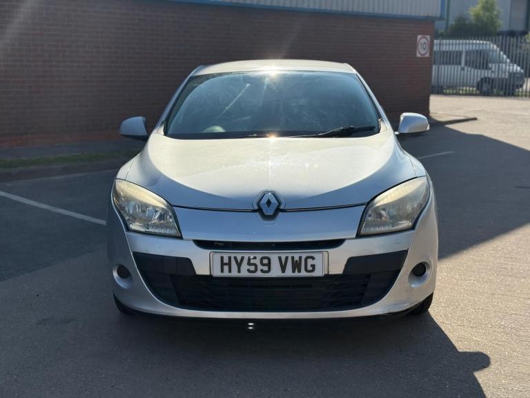 2010 Renault Megane 1.6 16V Expression Euro 4 5dr HATCHBACK Petrol Manual