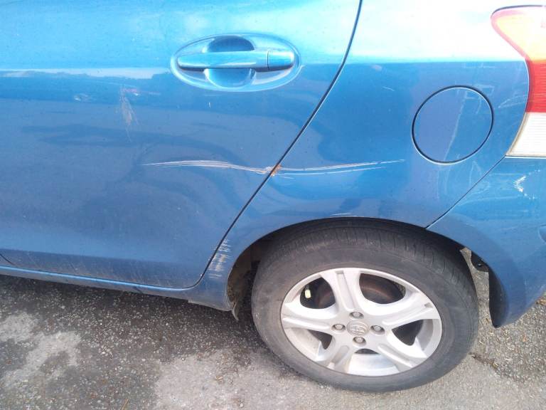 Toyota Yaris Alloy wheels 15 " with tyres 