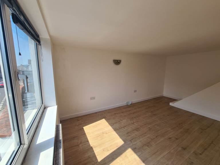 3 Bedroom Flat in Level Preston, Paignton