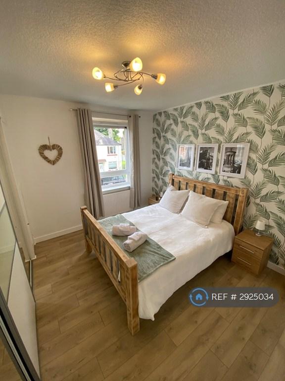 2 bedroom flat in Stenhouse Avenue, Edinburgh, EH11 (2 bed) (#2925034)