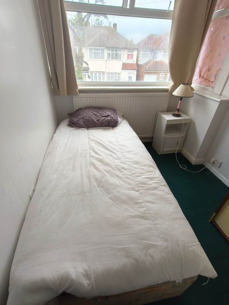 Single Room to Rent