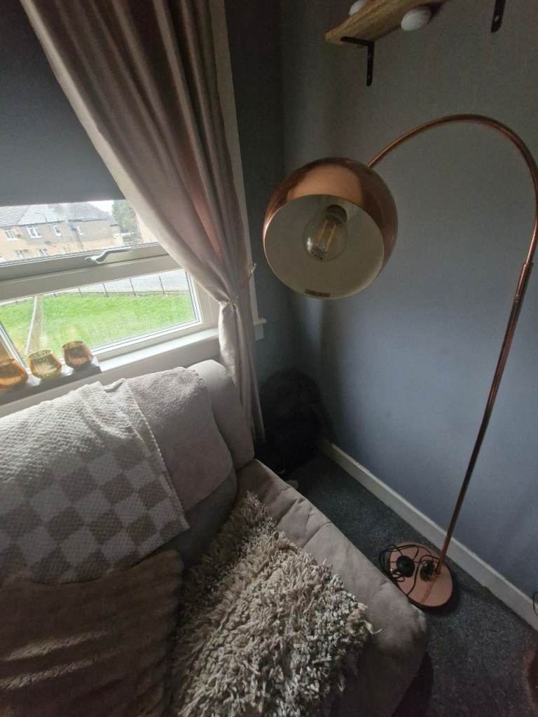 Floor lamp