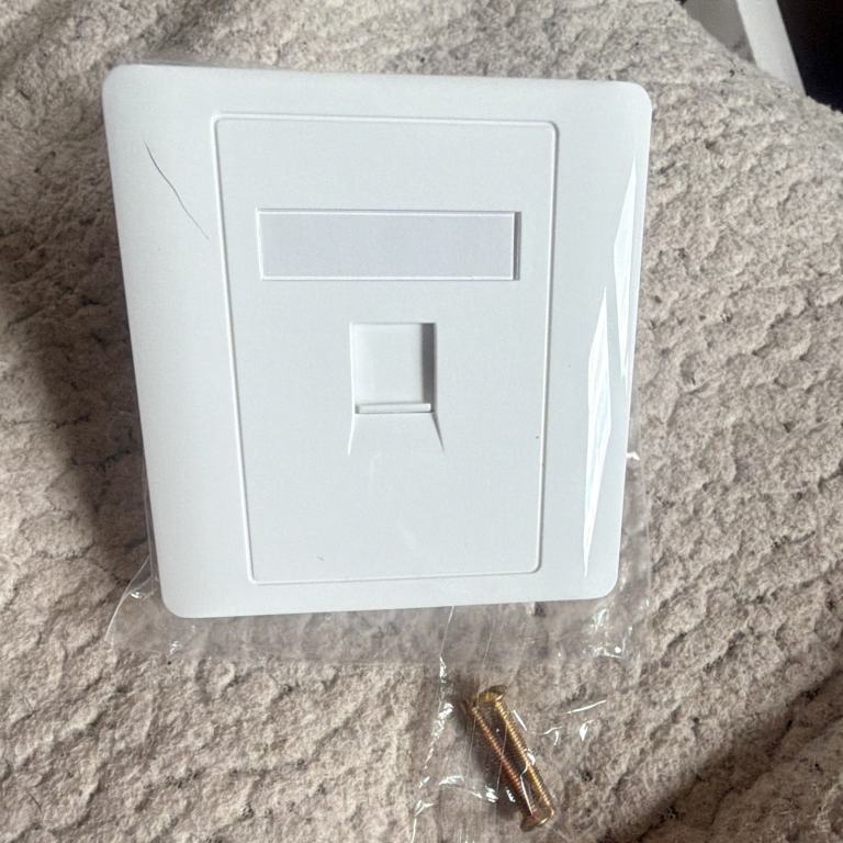 Cat6 RJ45 Ethernet Wall Plate Socket, White 85x85mm Wall Mount (XU027BCJGB)