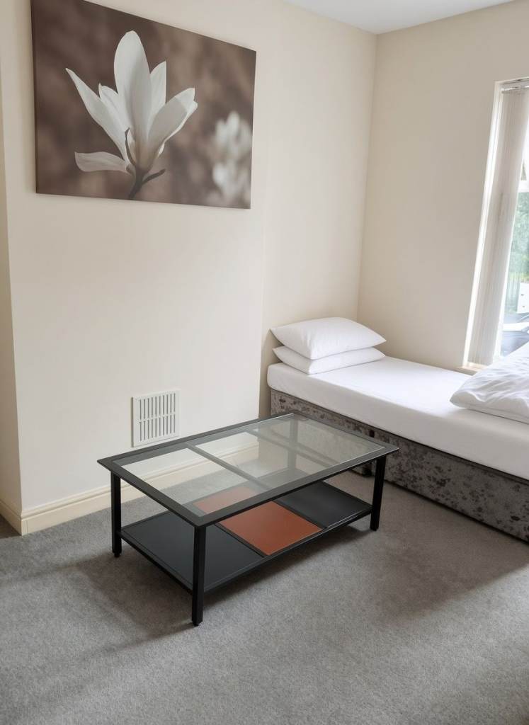 Nice Furnished Private Room to Rent – M13 Longsight