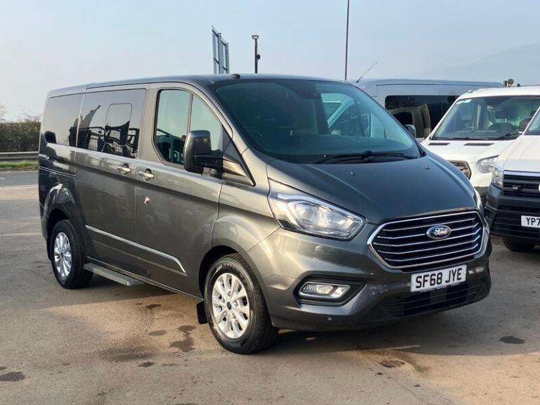 FORD TOURNEO AUTOMATIC TITANIUM 6 SEAT WITH ALLOY WHEELS AND HEATED SEATS