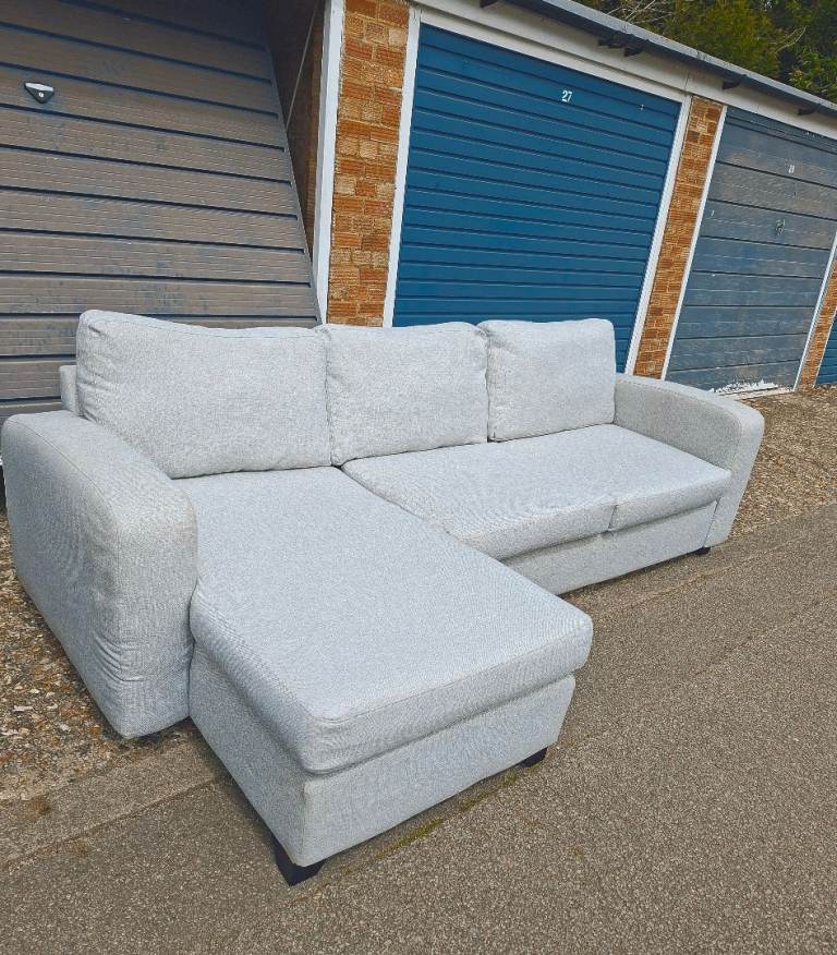 Grey corner sofa dfs / Can Deliver 
