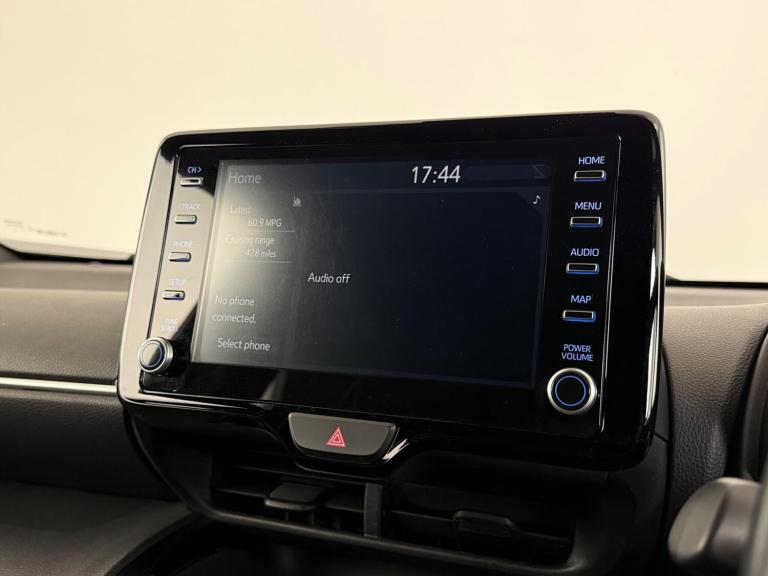 2023 Toyota Yaris Cross 1.5 VVT-h Design E-CVT Euro 6 (s/s) 5dr HATCHBACK Petrol/Electric Hybrid ...