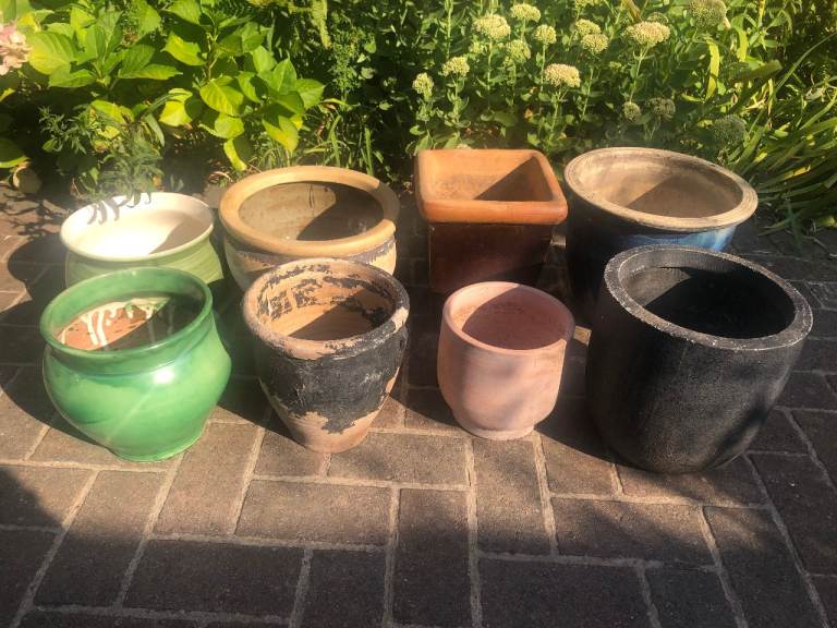 Plant pots for the garden bundle