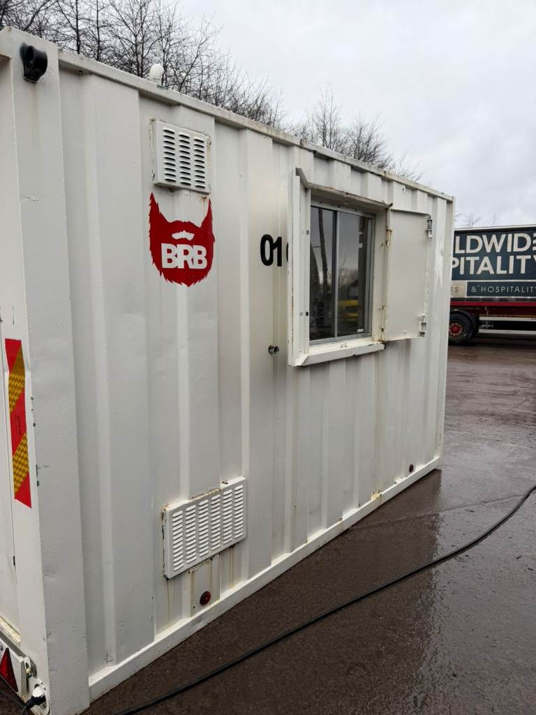 Groundhog Towable Welfare Cabin