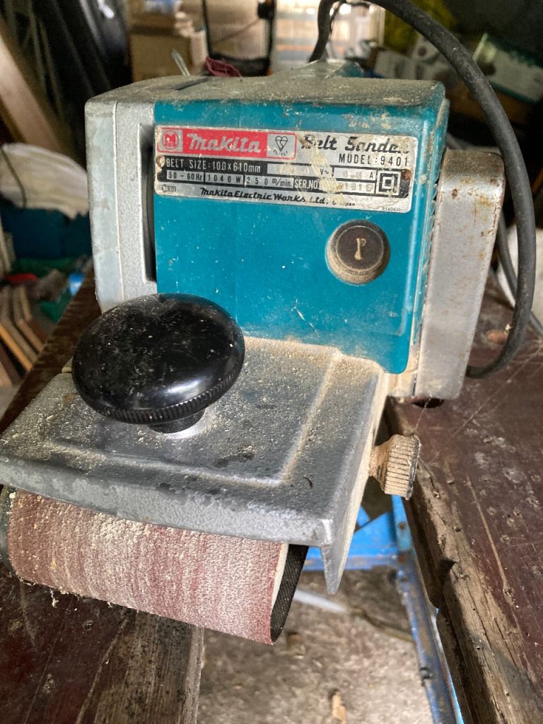 Makita 4” belt sander