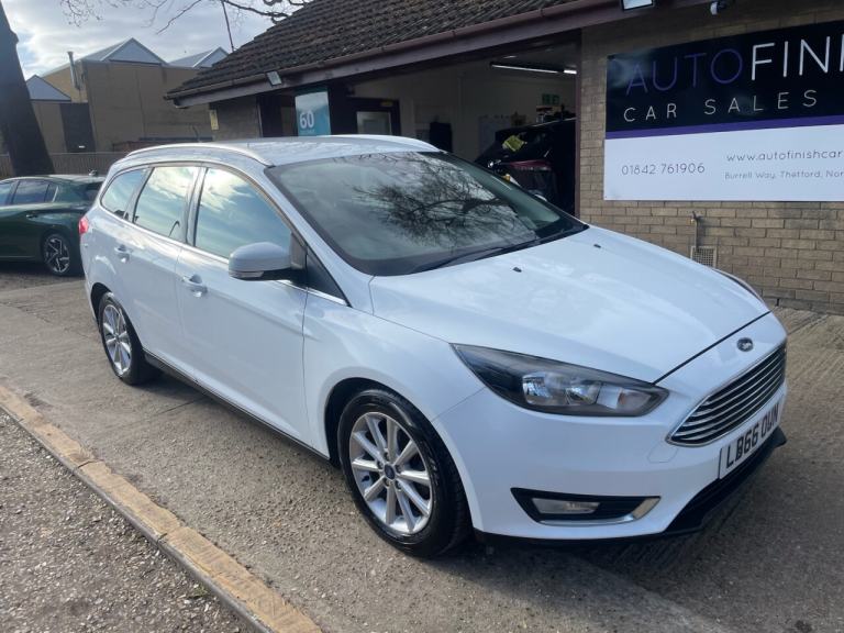 FORD FOCUS 1.5 TDCi Titanium Estate 5dr Diesel Manual Euro 6 (s/s) (120 ps) REAR PARKING SENSORS