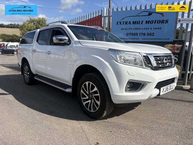 2016 Nissan Navara 2.3 dCi Tekna Pickup Double Cab 4dr Diesel Manual 4WD Euro 5 (190 ps) Pickup D...